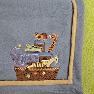 NWT VHTF 29" X 39" BOA BLANKET STARRY NIGHT - Embroidered ANIMALS NOAHS ARK (Q1)